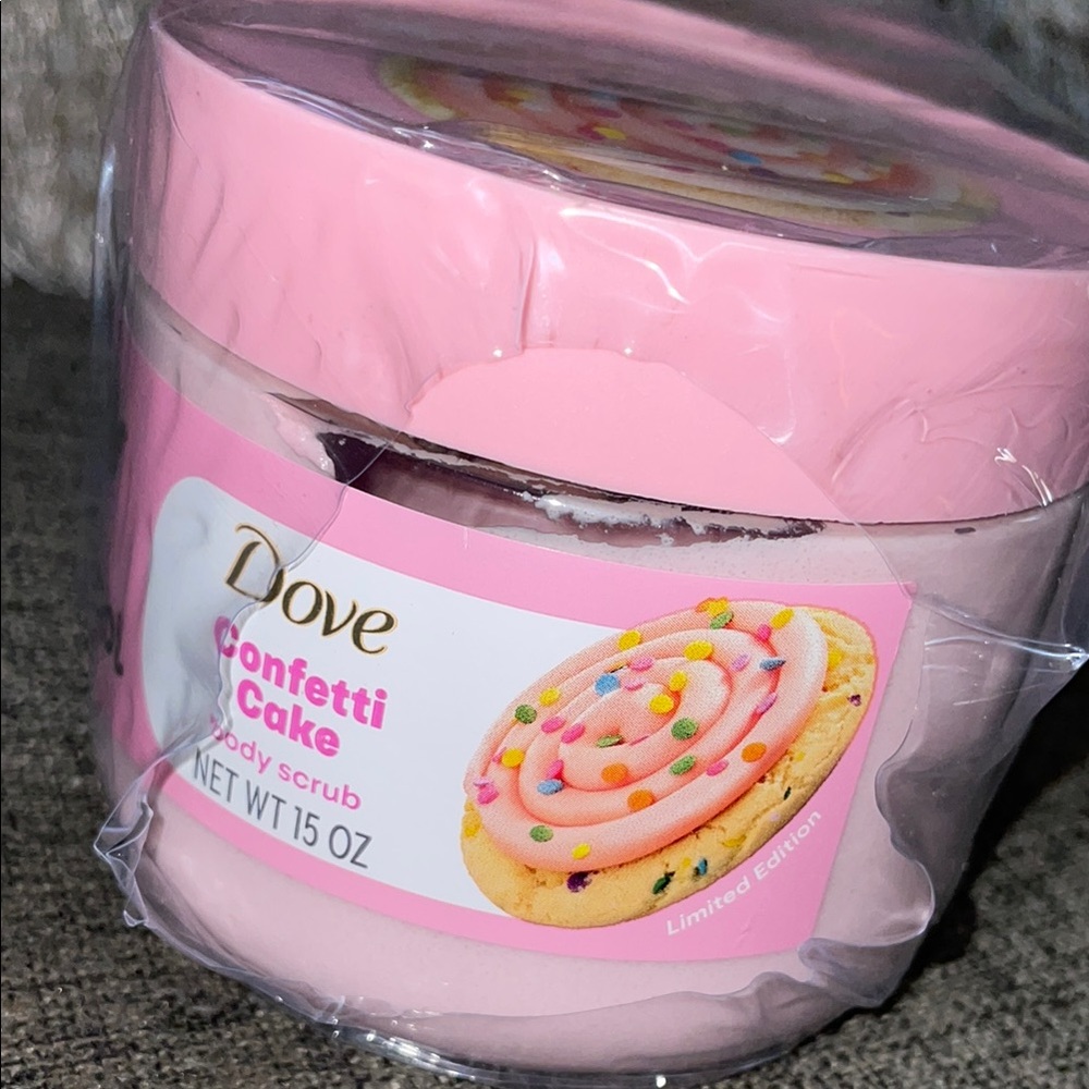 Dove X Crumbl Confetti Cake Body scrub